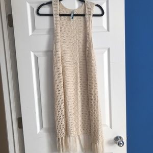 Bohemian sleeveless cardigan